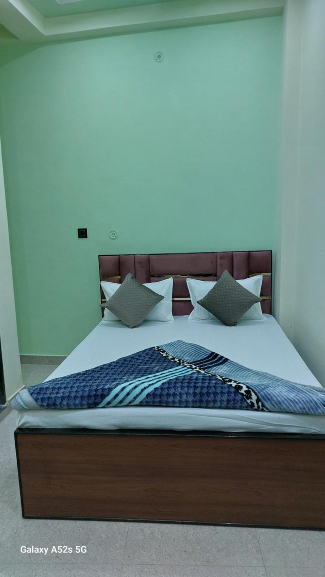 Narayani Paying Guest House Варанасі Екстер'єр фото