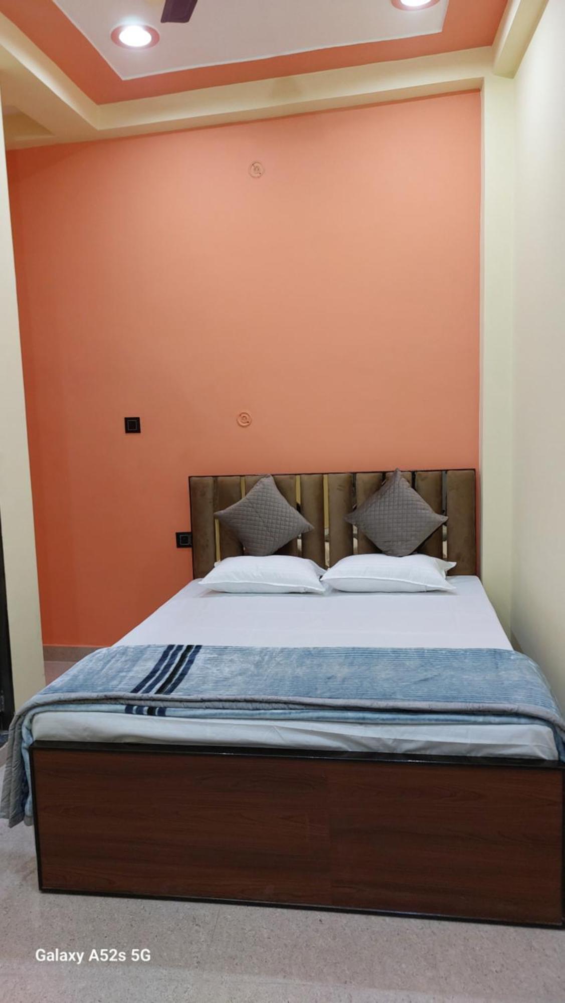 Narayani Paying Guest House Варанасі Екстер'єр фото