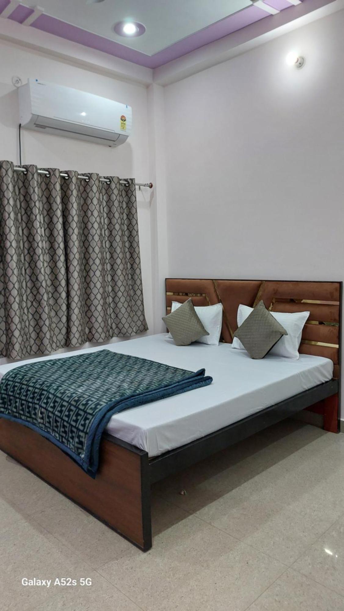 Narayani Paying Guest House Варанасі Екстер'єр фото